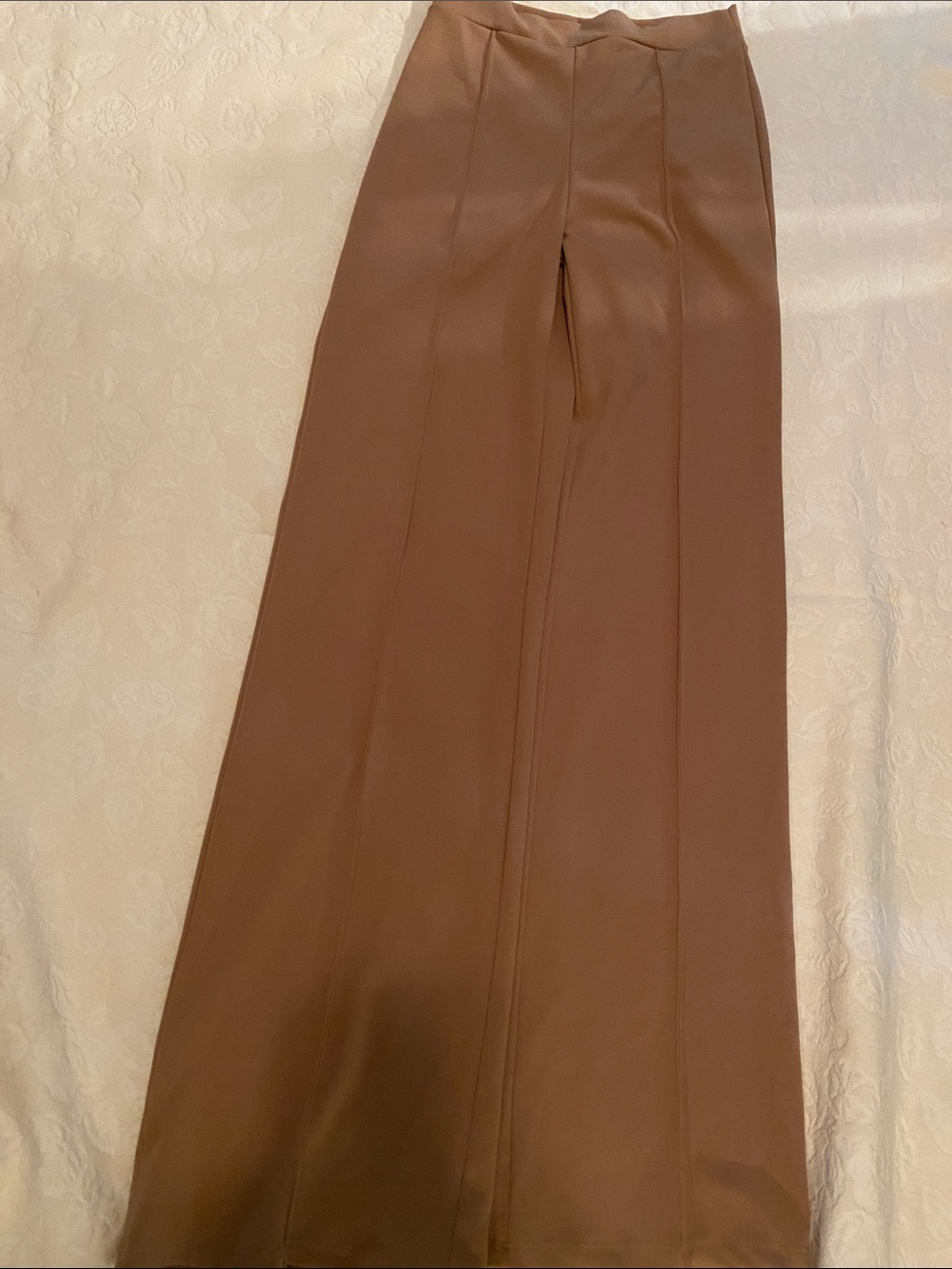 Canvas Women’s Stretch Wide-Leg Pants in Taupe - Picture 4 of 6